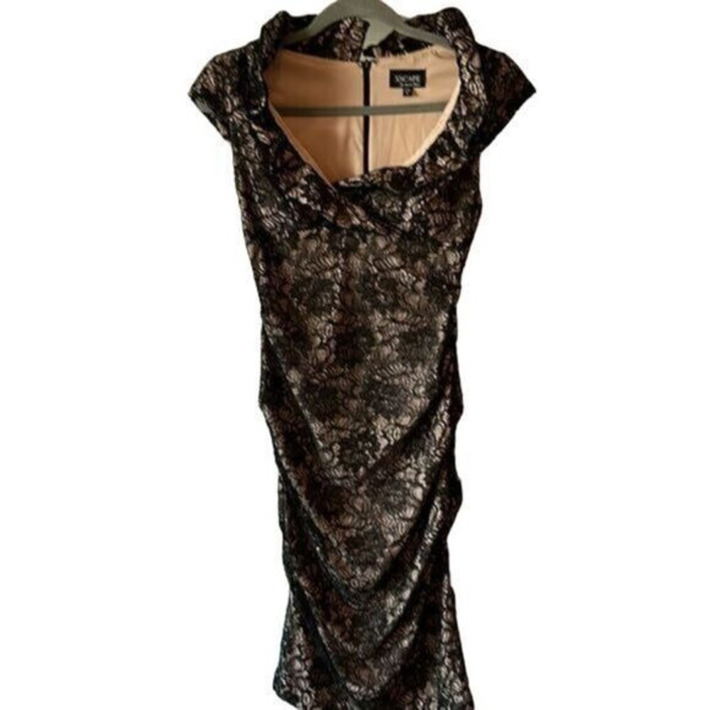 Xscape by Joanna Chen Women's Black and Cream‎ Lace Evening Dress Size 6